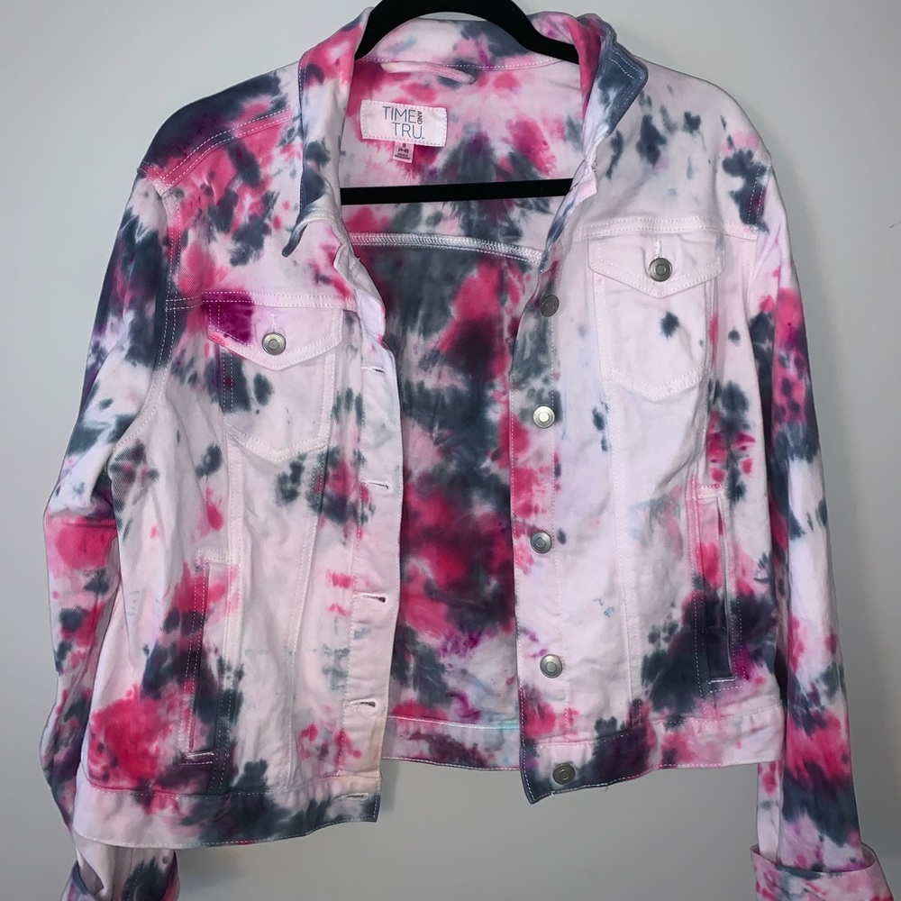 💖 Custom tie dyed jean jacket